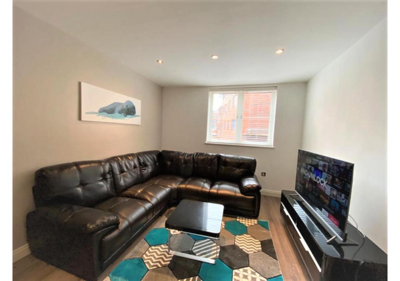 24-7 Secured City Centre Apartments With Free Underground Parking And Wifi Birmingham Exterior foto