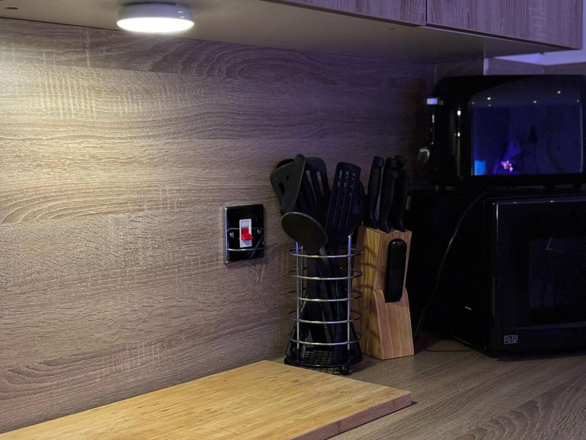 24-7 Secured City Centre Apartments With Free Underground Parking And Wifi Birmingham Exterior foto
