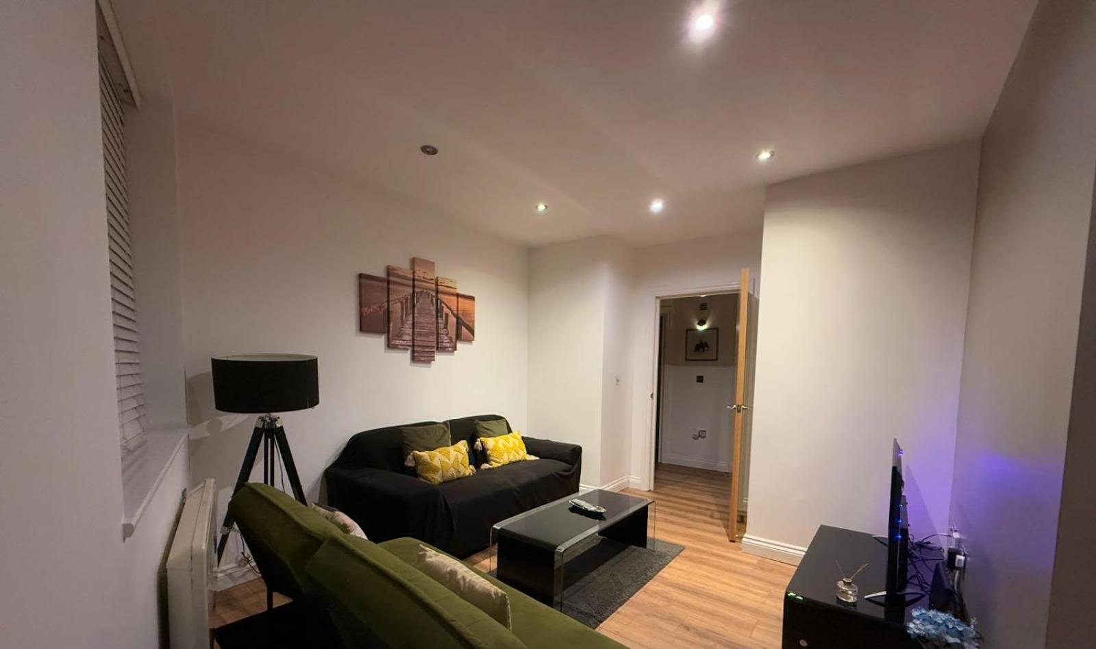 24-7 Secured City Centre Apartments With Free Underground Parking And Wifi Birmingham Exterior foto